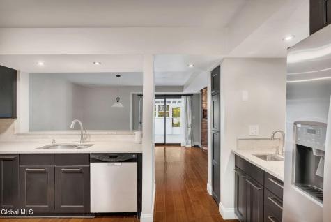 43 Grant Hill Court Clifton Park NY 12065