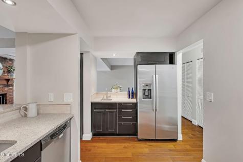 43 Grant Hill Court Clifton Park NY 12065