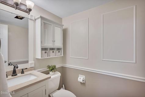 43 Grant Hill Court Clifton Park NY 12065