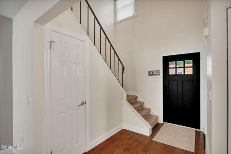 43 Grant Hill Court Clifton Park NY 12065