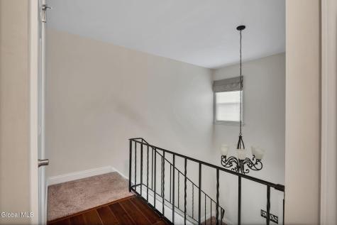 43 Grant Hill Court Clifton Park NY 12065