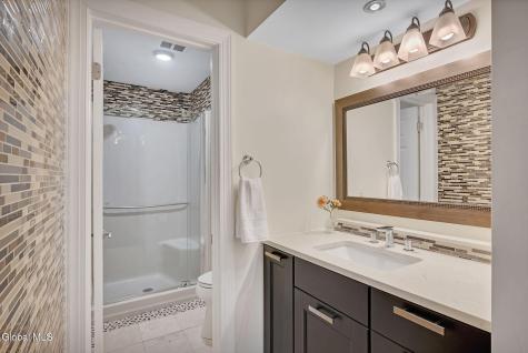 43 Grant Hill Court Clifton Park NY 12065