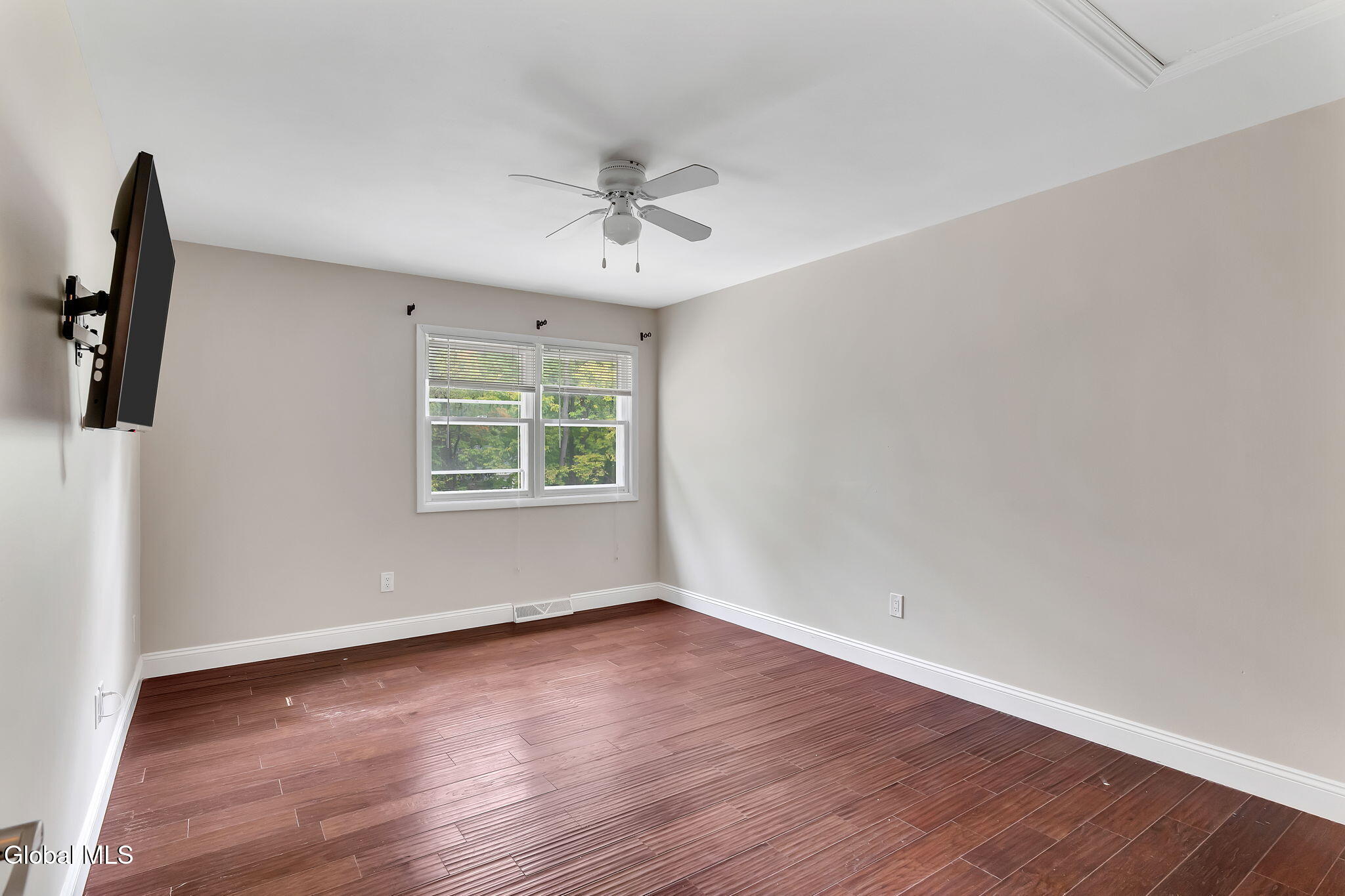 43 Grant Hill Court Clifton Park NY 12065
