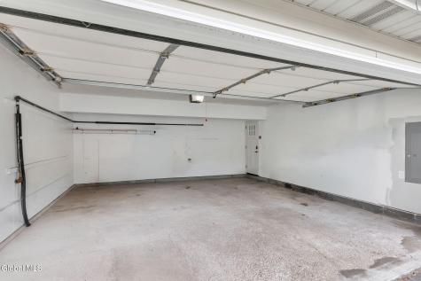 43 Grant Hill Court Clifton Park NY 12065