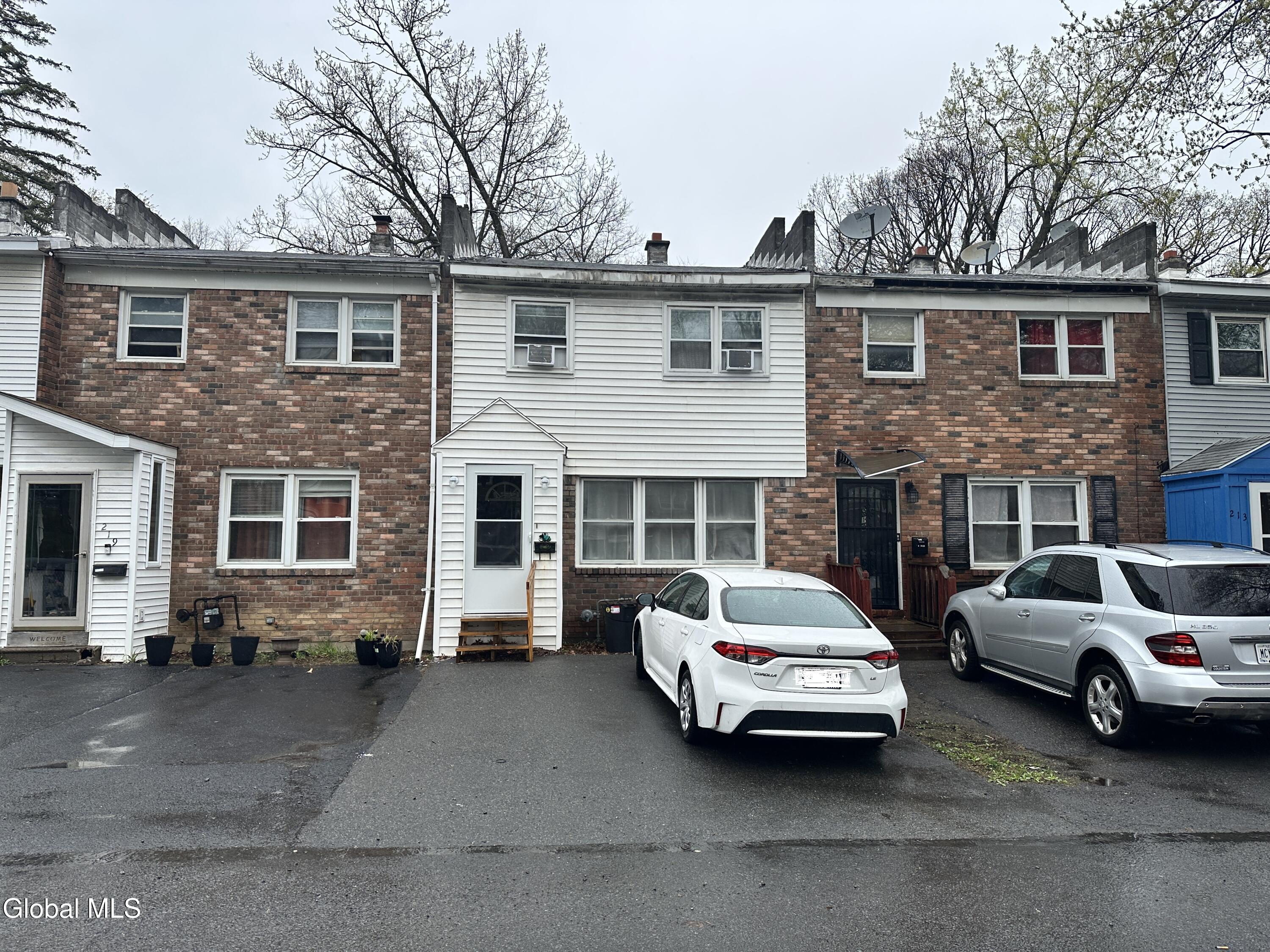 217 Mount Hope Drive Albany NY 12202