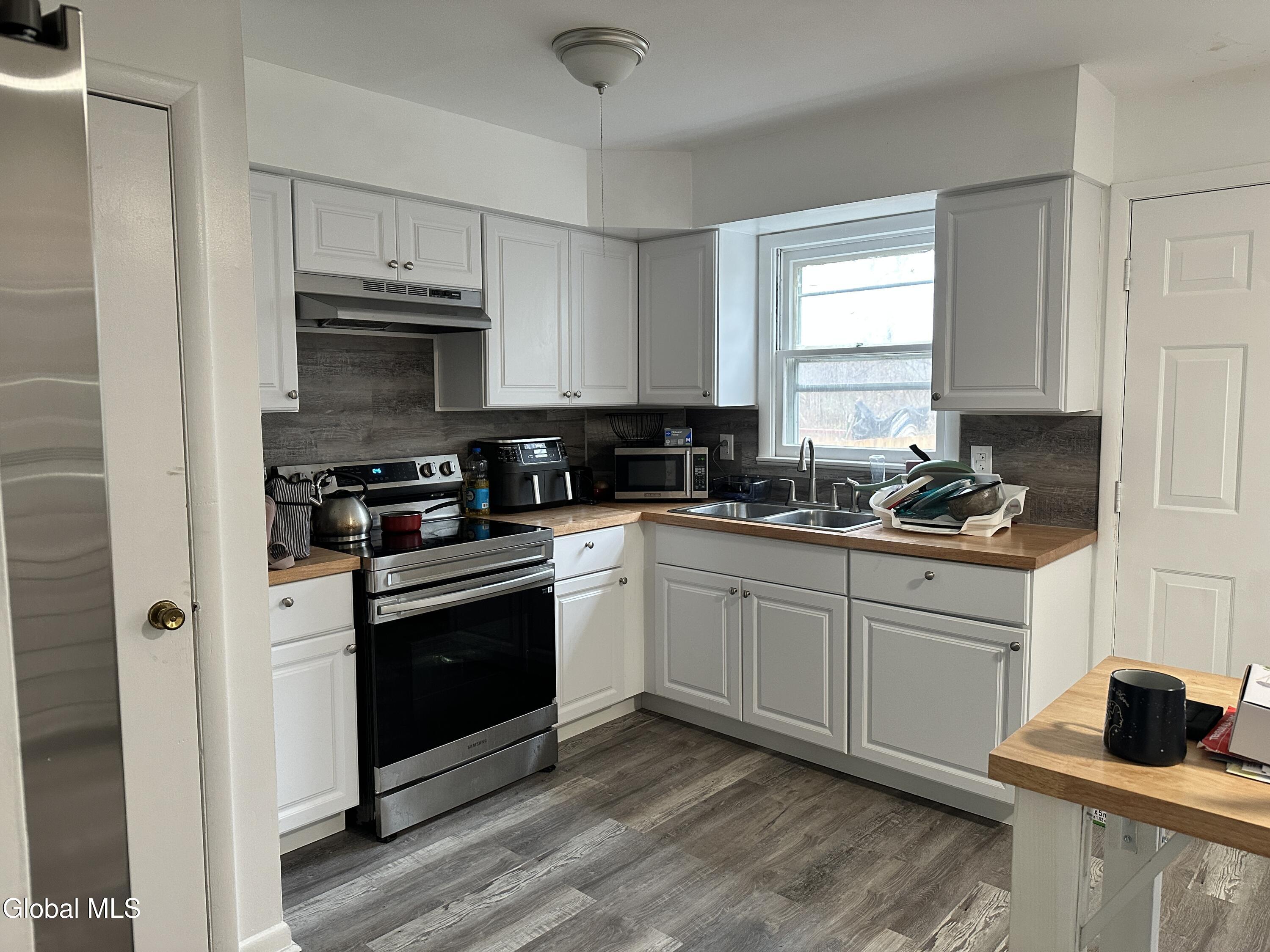 217 Mount Hope Drive Albany NY 12202