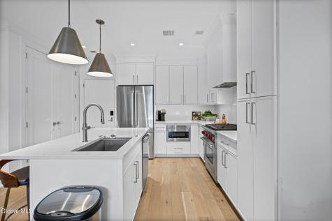 19 Washington Street Saratoga Springs NY 12866