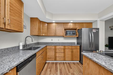 7324 Vic Court Schenectady NY 12303