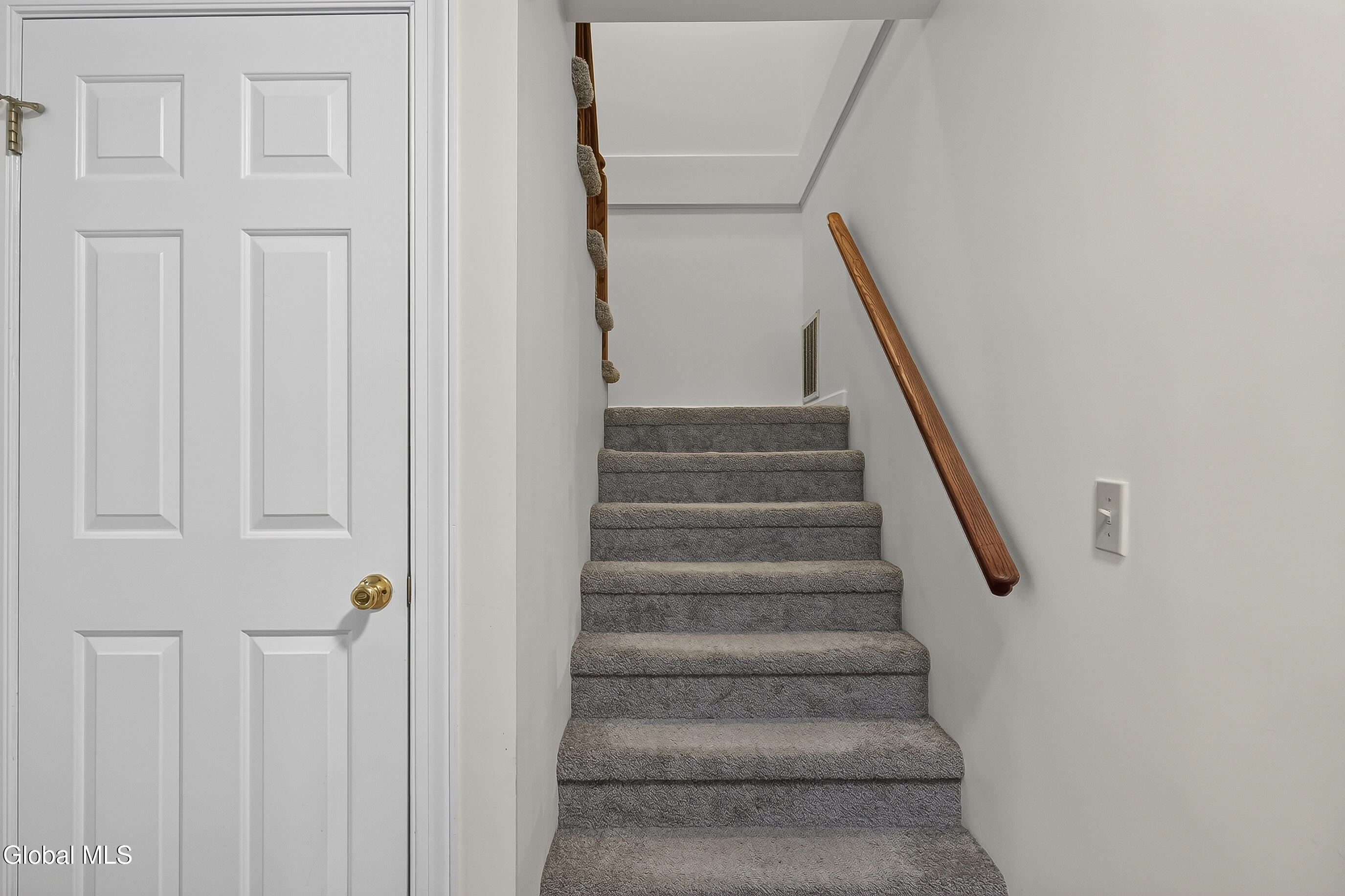 7324 Vic Court Schenectady NY 12303