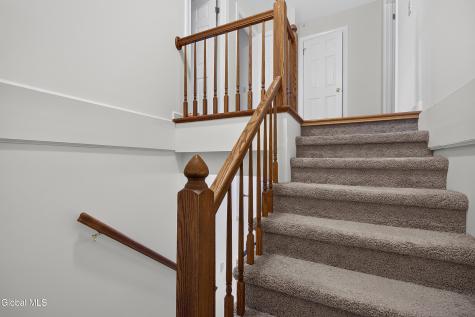 7324 Vic Court Schenectady NY 12303