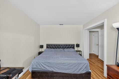 7324 Vic Court Schenectady NY 12303