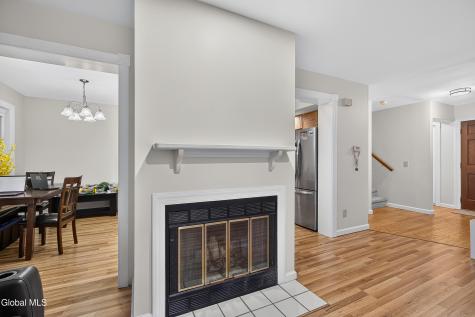 7324 Vic Court Schenectady NY 12303