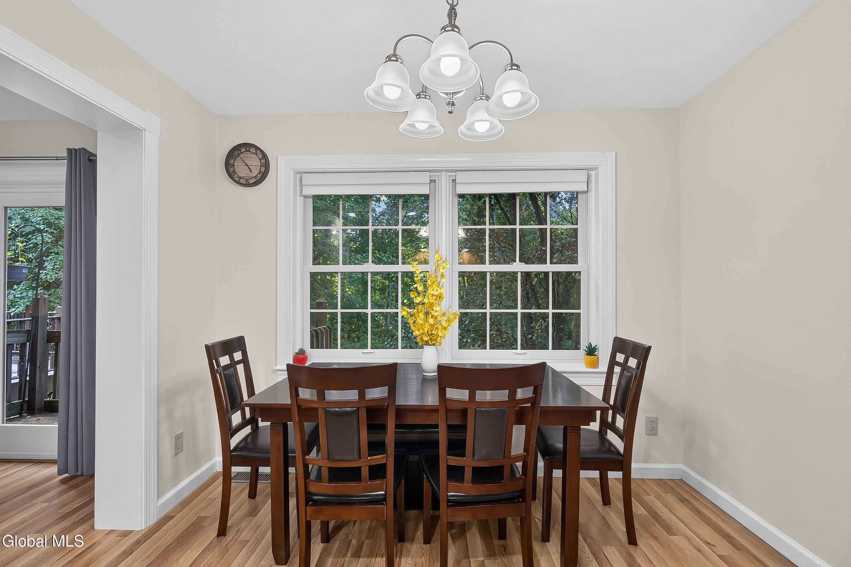 7324 Vic Court Schenectady NY 12303