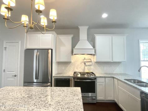 24 Priddle Lane Latham NY 12110