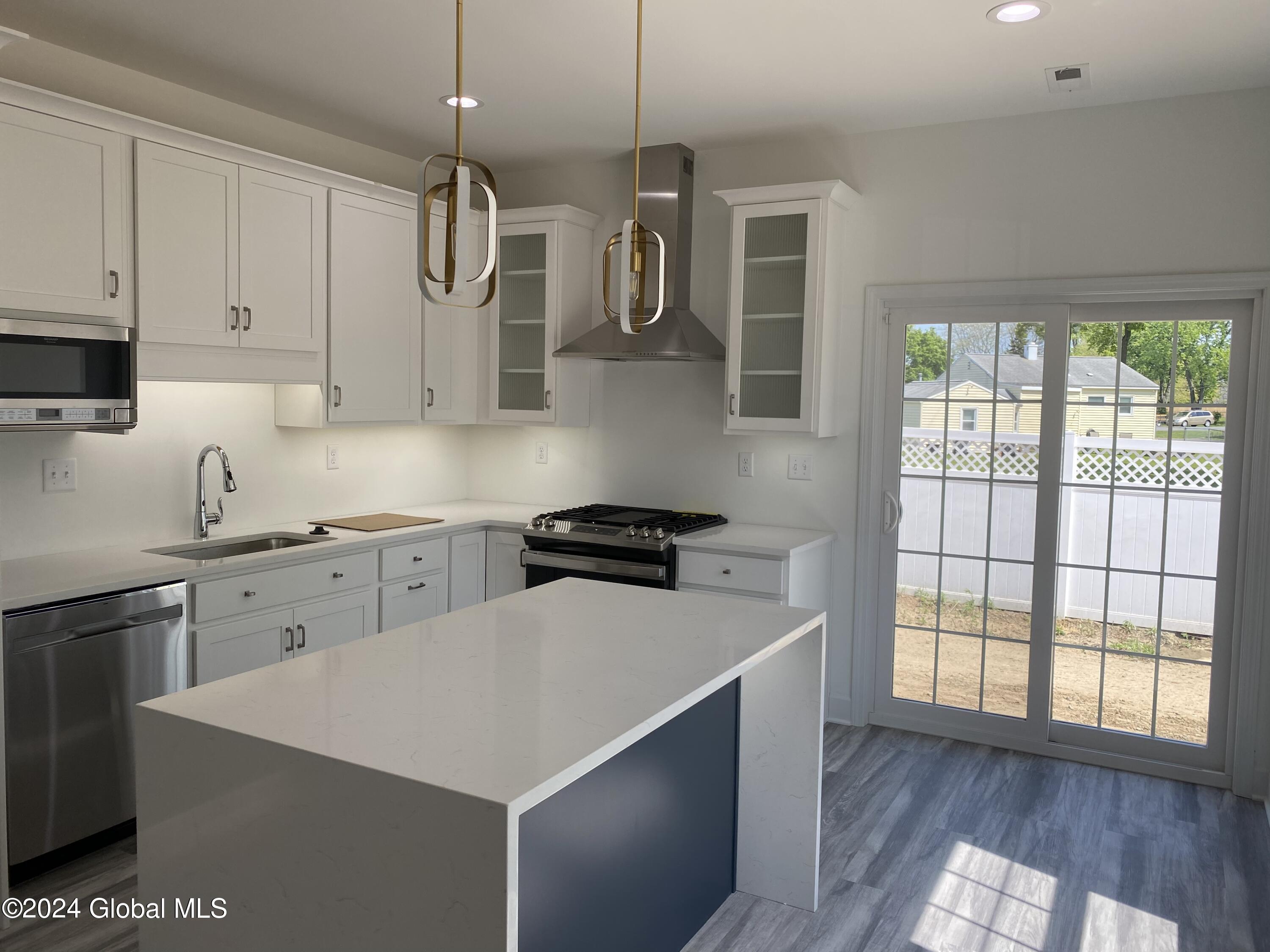 24 Priddle Lane Latham NY 12110