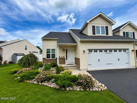 36 Chip Shot Way Mechanicville NY 12118