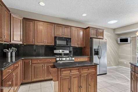 8 Sedgewyck Drive Delmar NY 12054