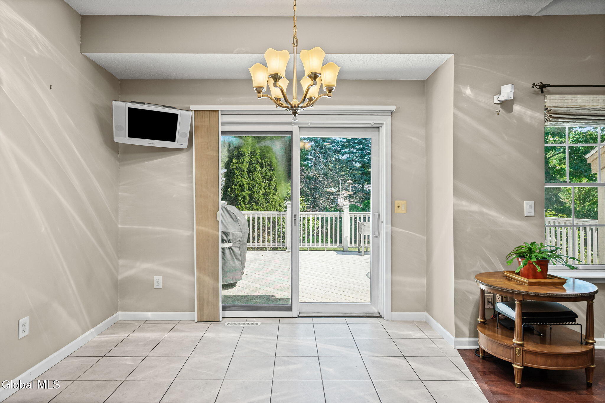 8 Sedgewyck Drive Delmar NY 12054