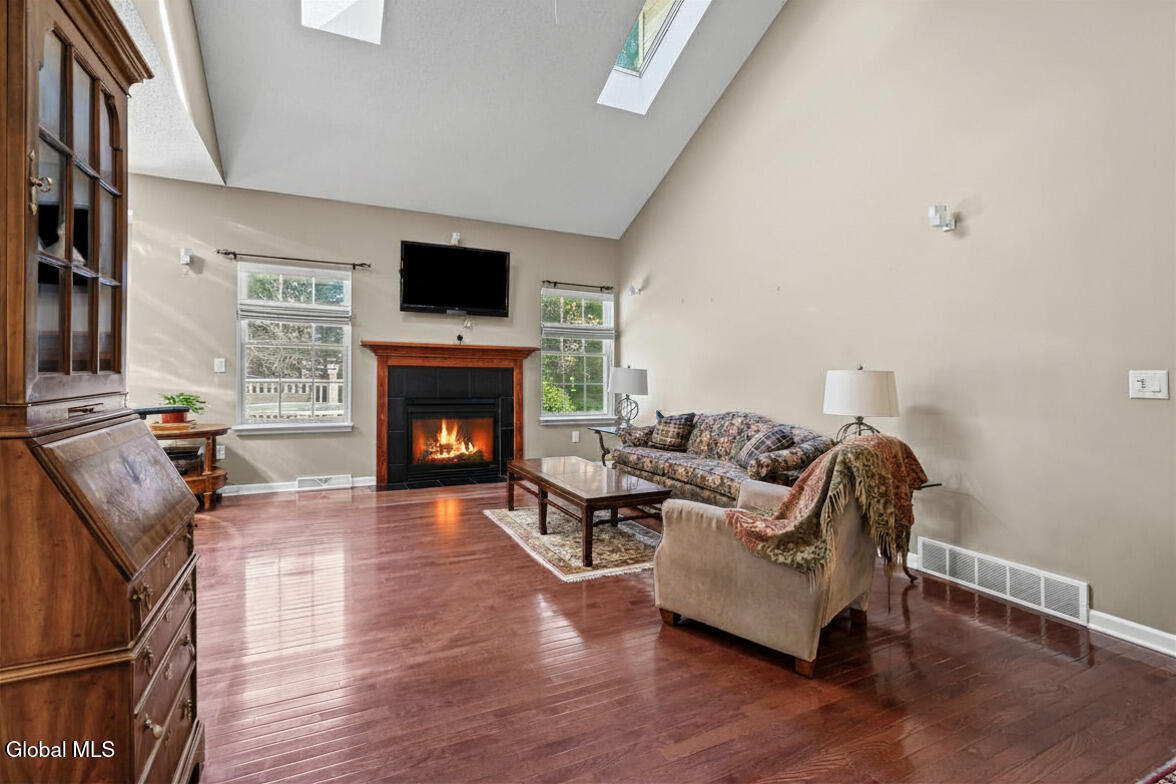 8 Sedgewyck Drive Delmar NY 12054