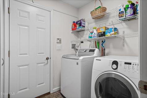 8 Sedgewyck Drive Delmar NY 12054