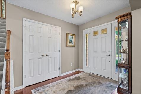8 Sedgewyck Drive Delmar NY 12054