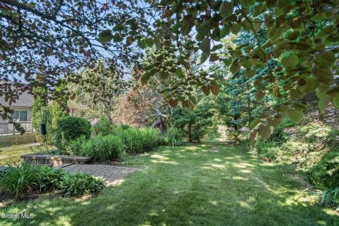8 Sedgewyck Drive Delmar NY 12054