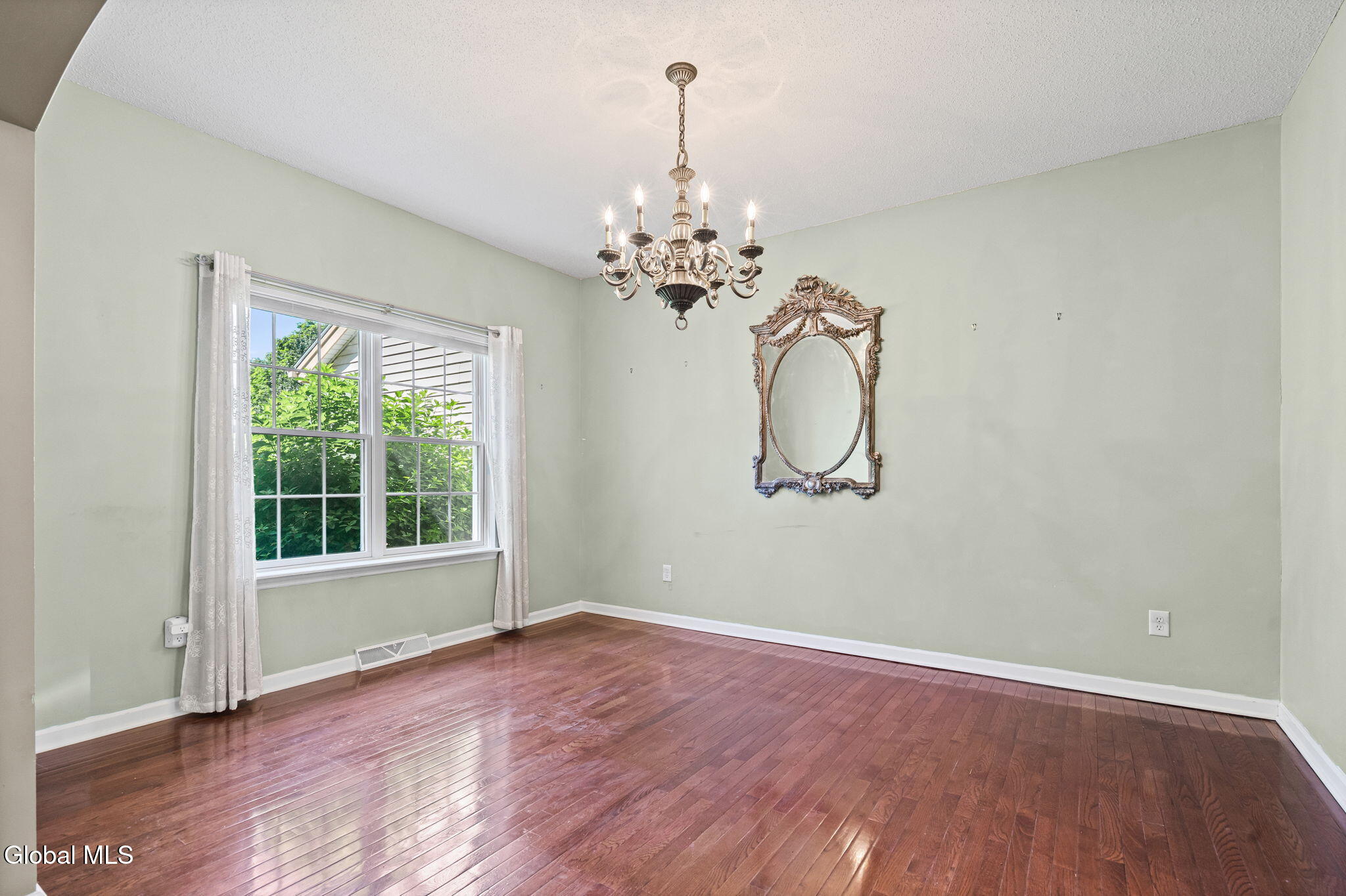 8 Sedgewyck Drive Delmar NY 12054