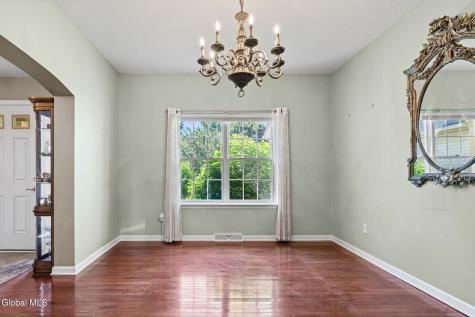 8 Sedgewyck Drive Delmar NY 12054