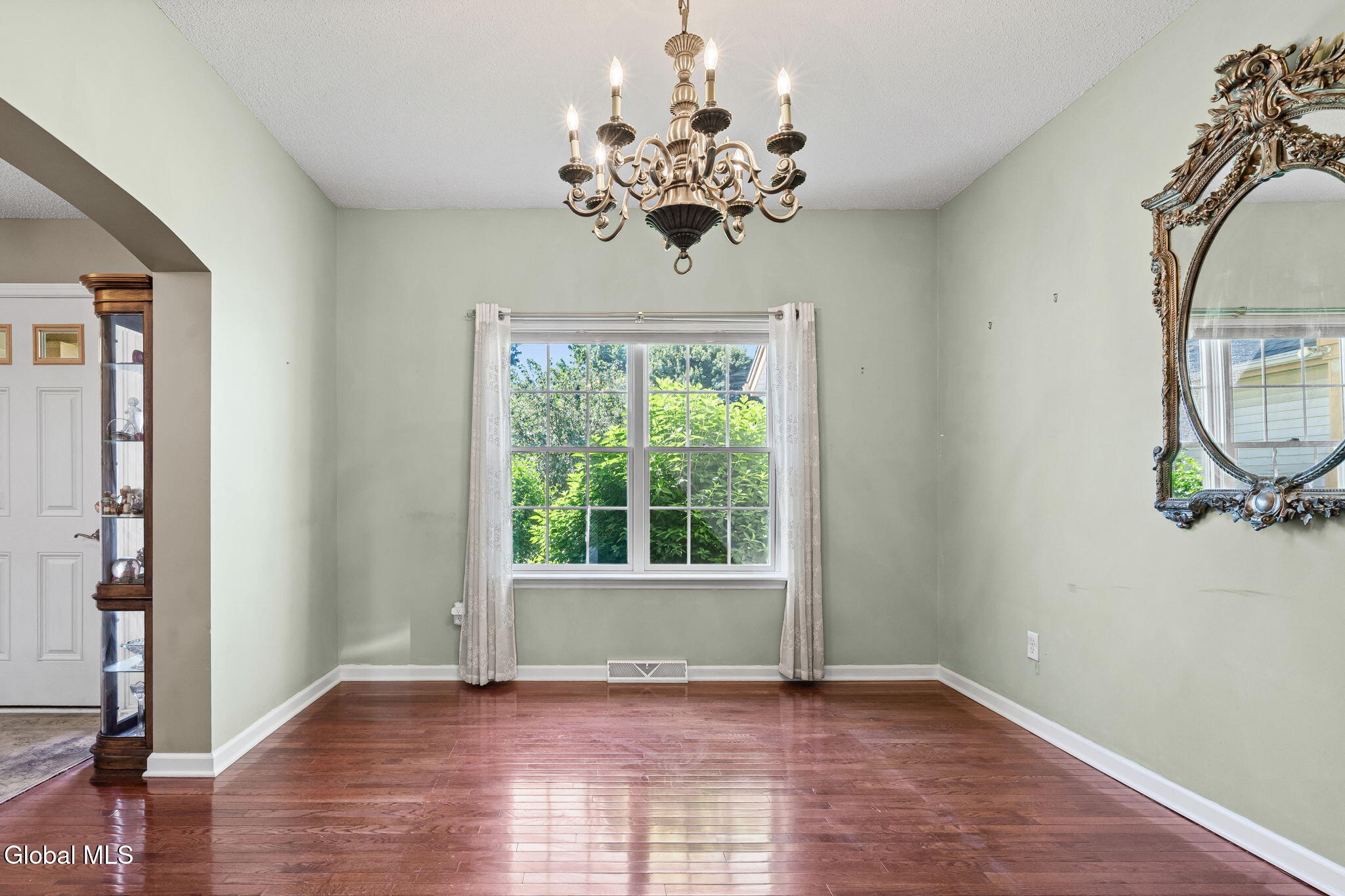 8 Sedgewyck Drive Delmar NY 12054