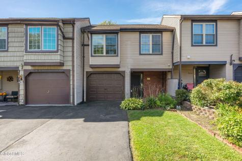 15 Kensington Square Cohoes NY 12047
