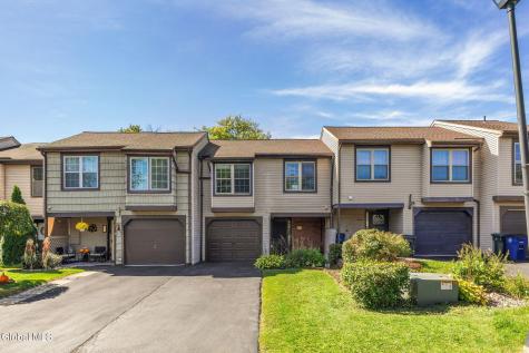 15 Kensington Square Cohoes NY 12047