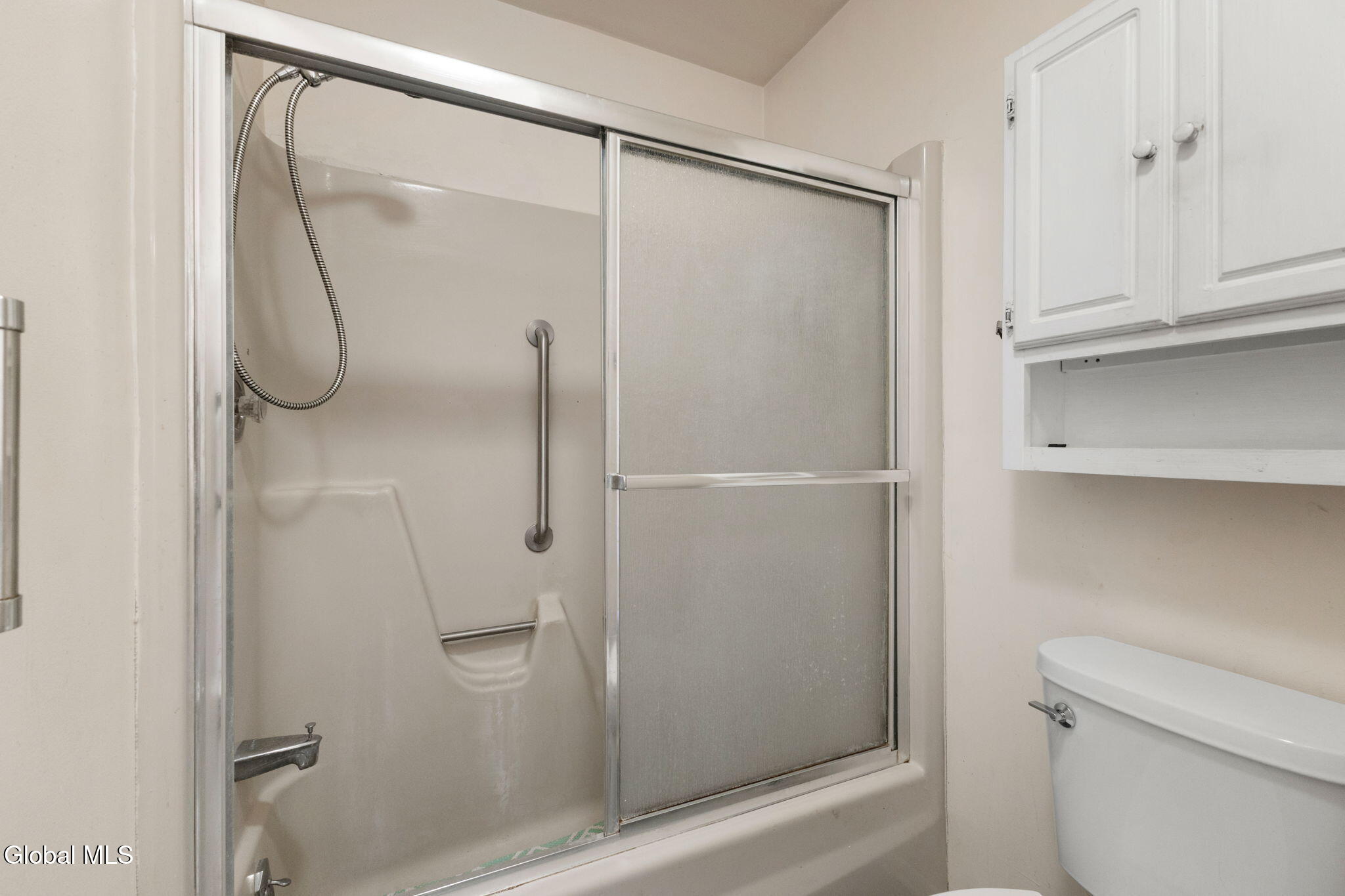 15 Kensington Square Cohoes NY 12047