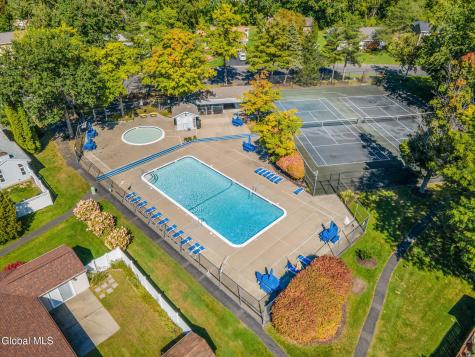15 Kensington Square Cohoes NY 12047