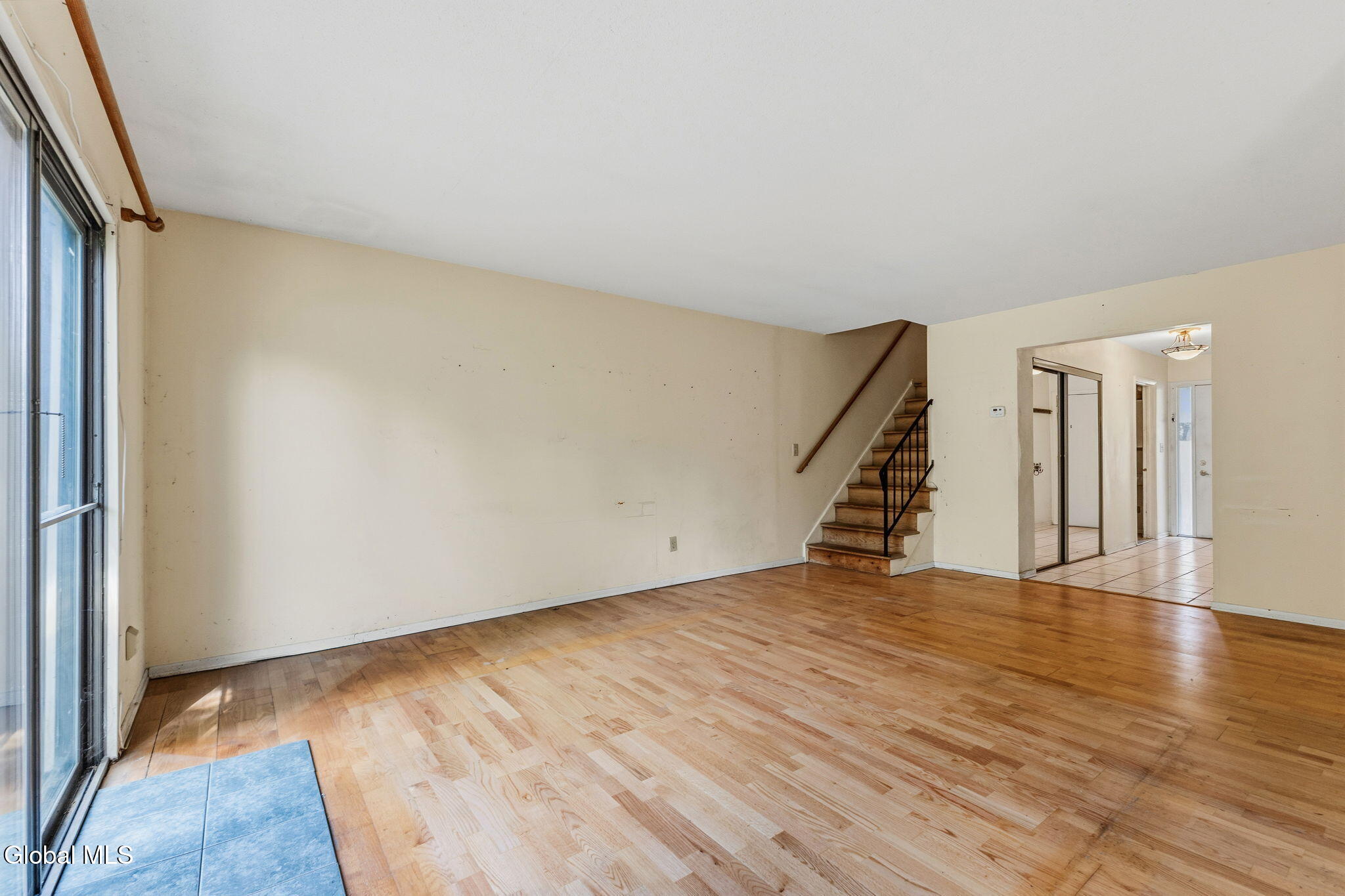15 Kensington Square Cohoes NY 12047