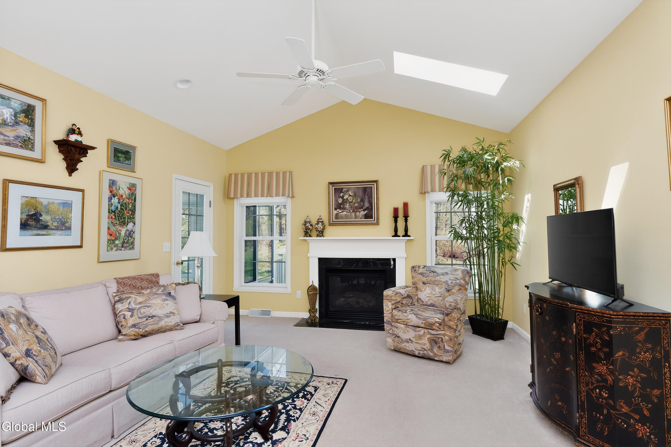60 Oakmont Street Niskayuna NY 12309