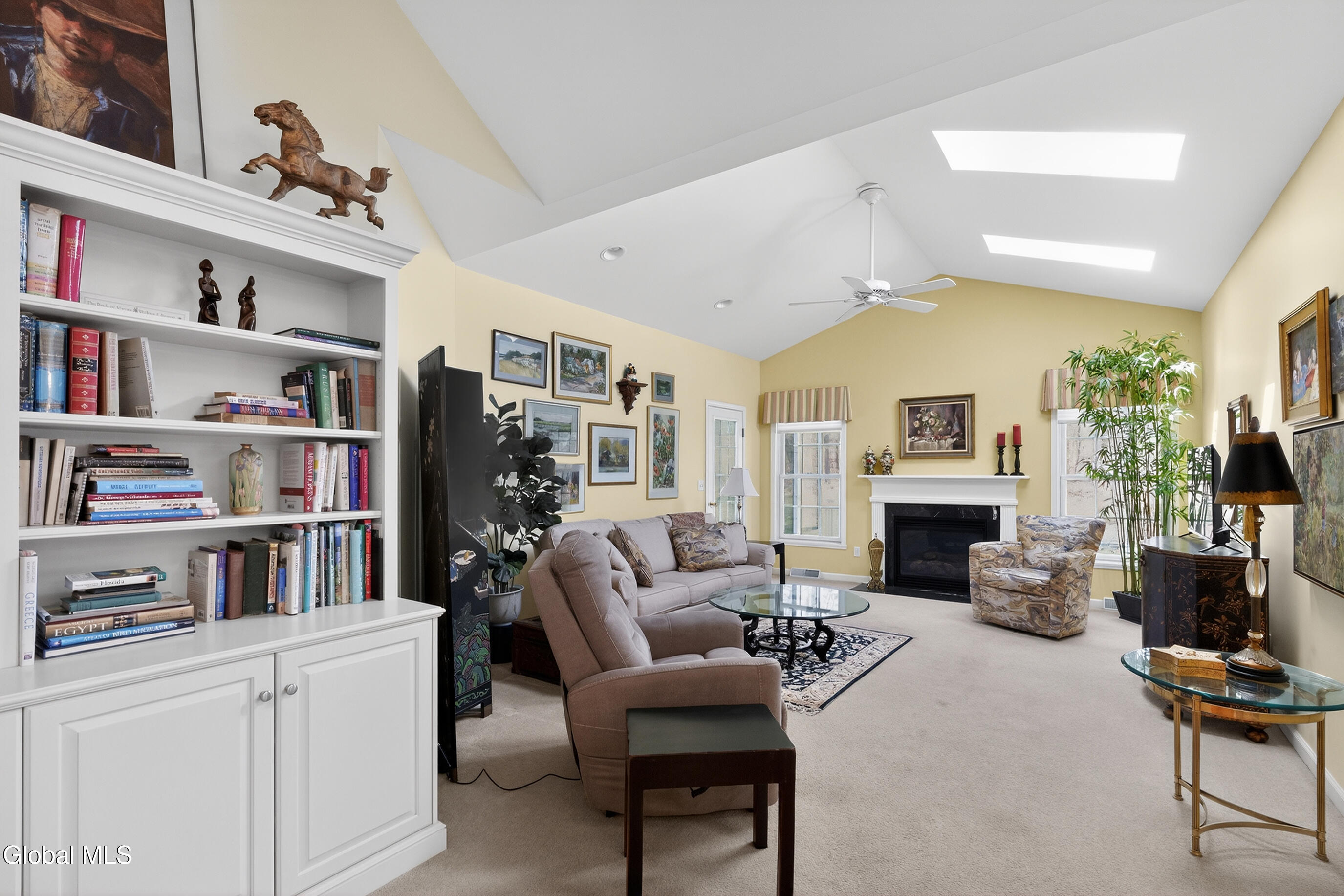 60 Oakmont Street Niskayuna NY 12309