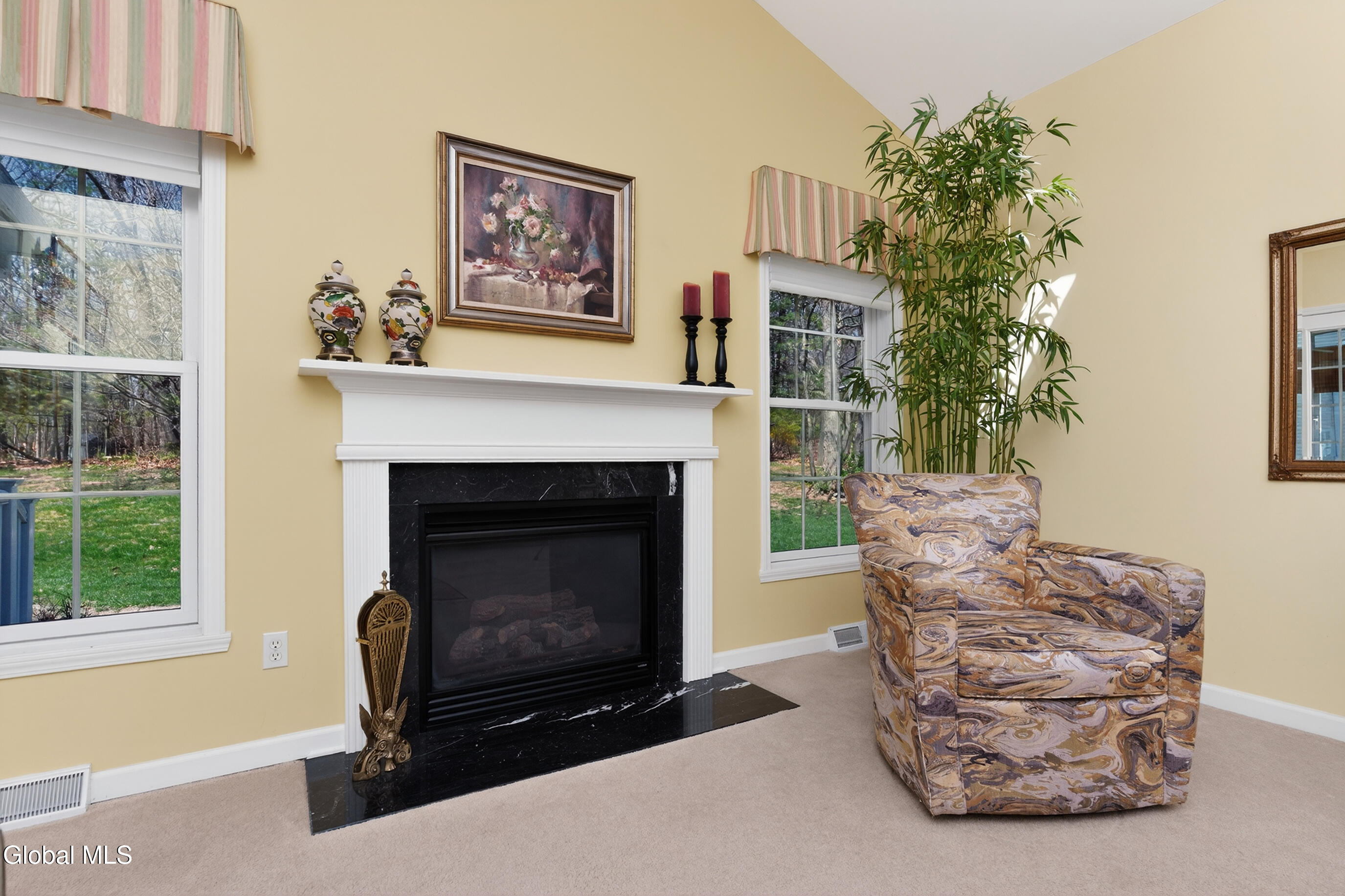 60 Oakmont Street Niskayuna NY 12309