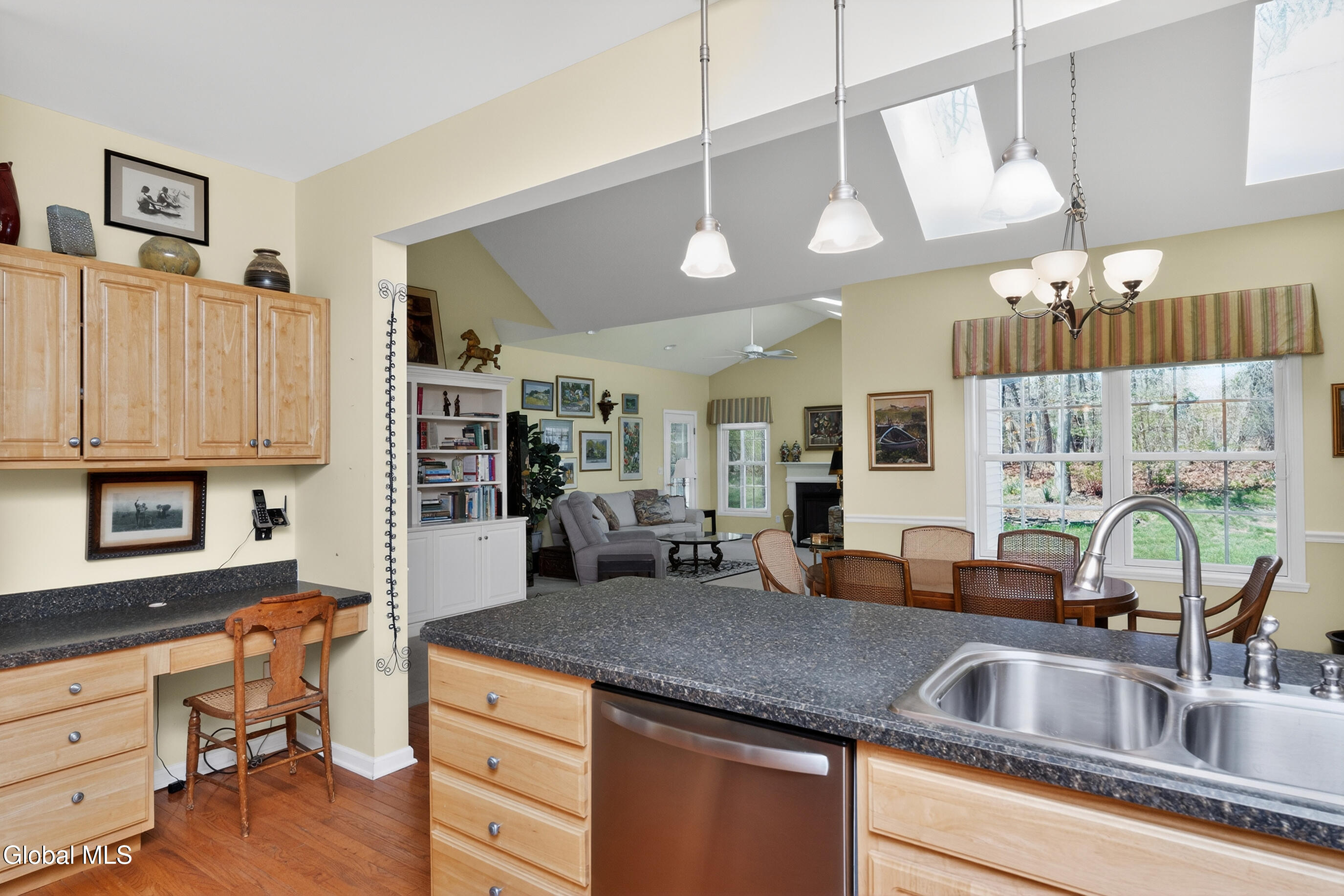 60 Oakmont Street Niskayuna NY 12309