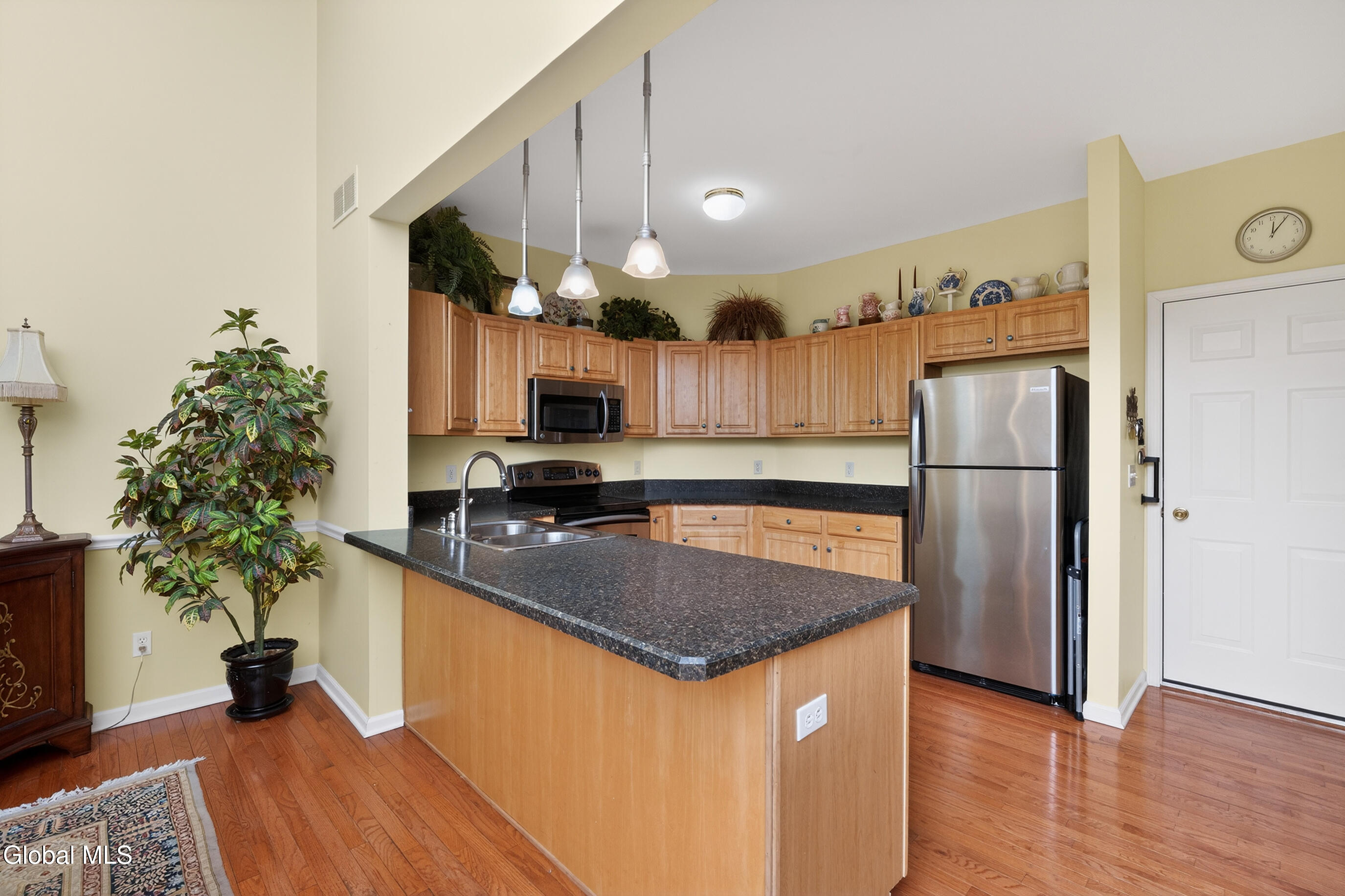 60 Oakmont Street Niskayuna NY 12309