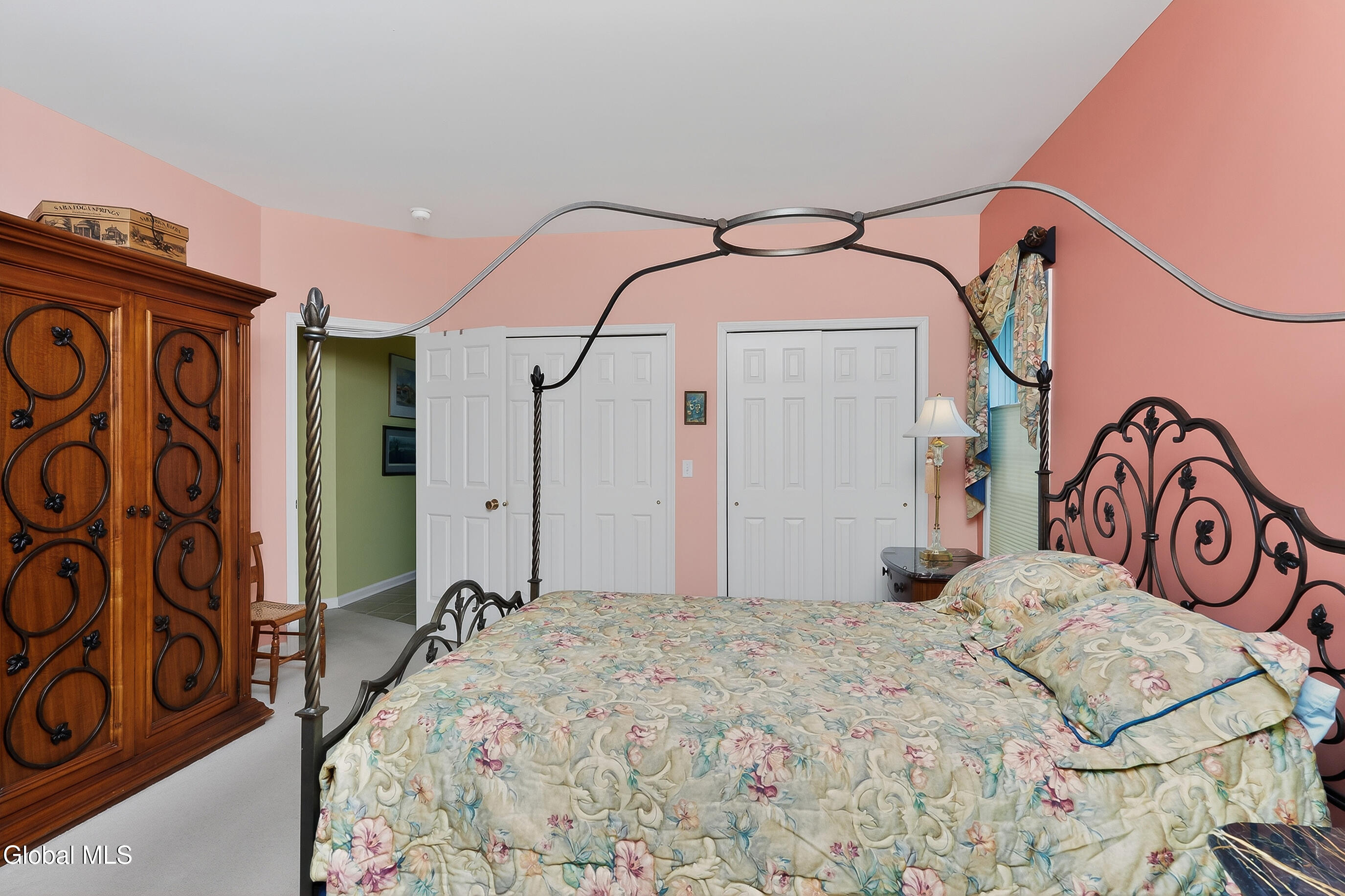 60 Oakmont Street Niskayuna NY 12309