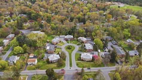 11 Kensington Court Delmar NY 12054