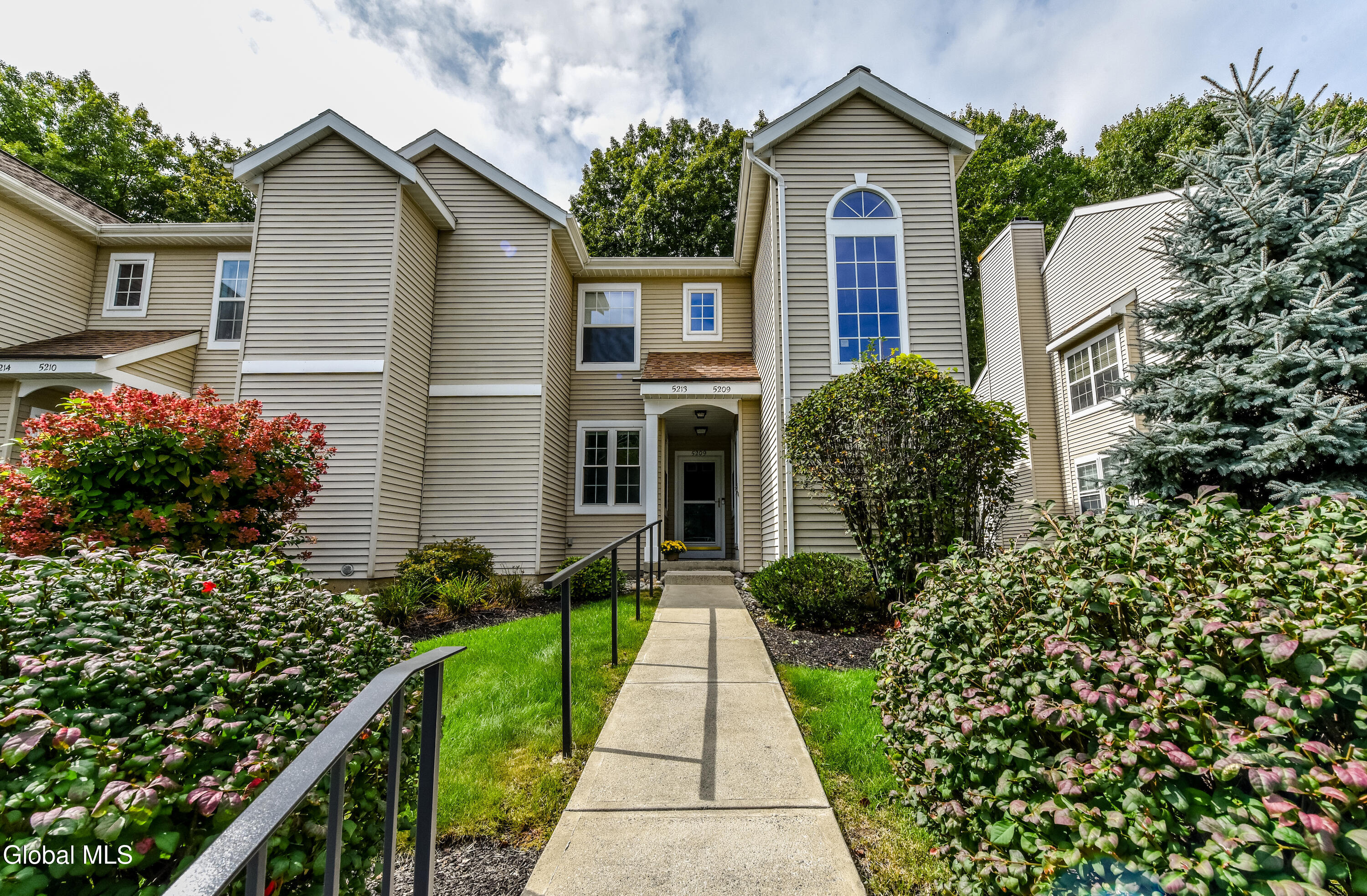 5209 Forest Point Drive Clifton Park NY 12065