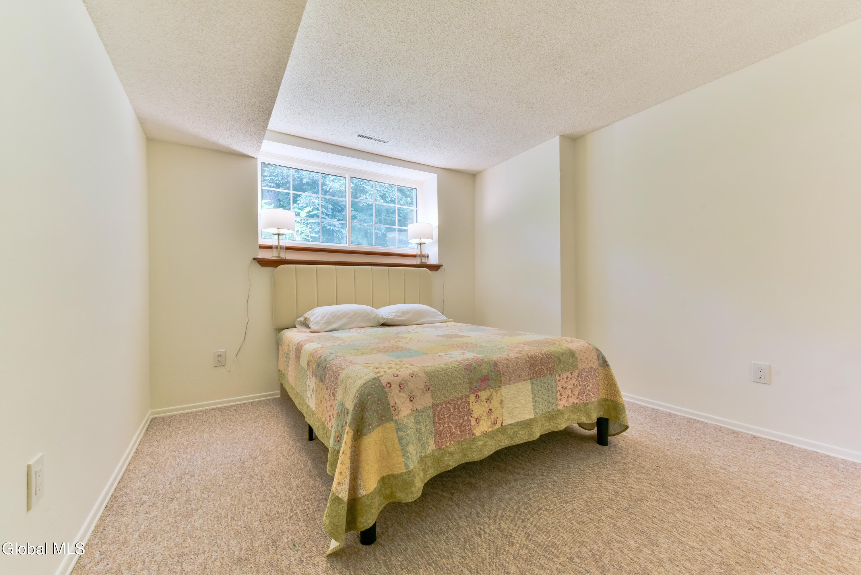 5209 Forest Point Drive Clifton Park NY 12065