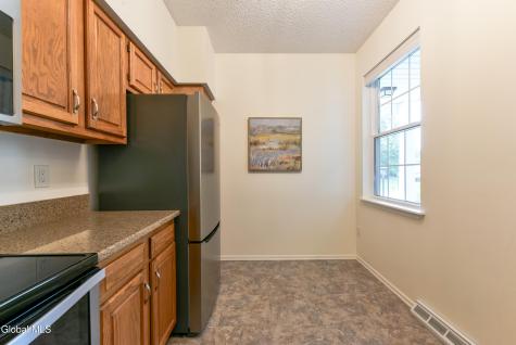 5209 Forest Point Drive Clifton Park NY 12065