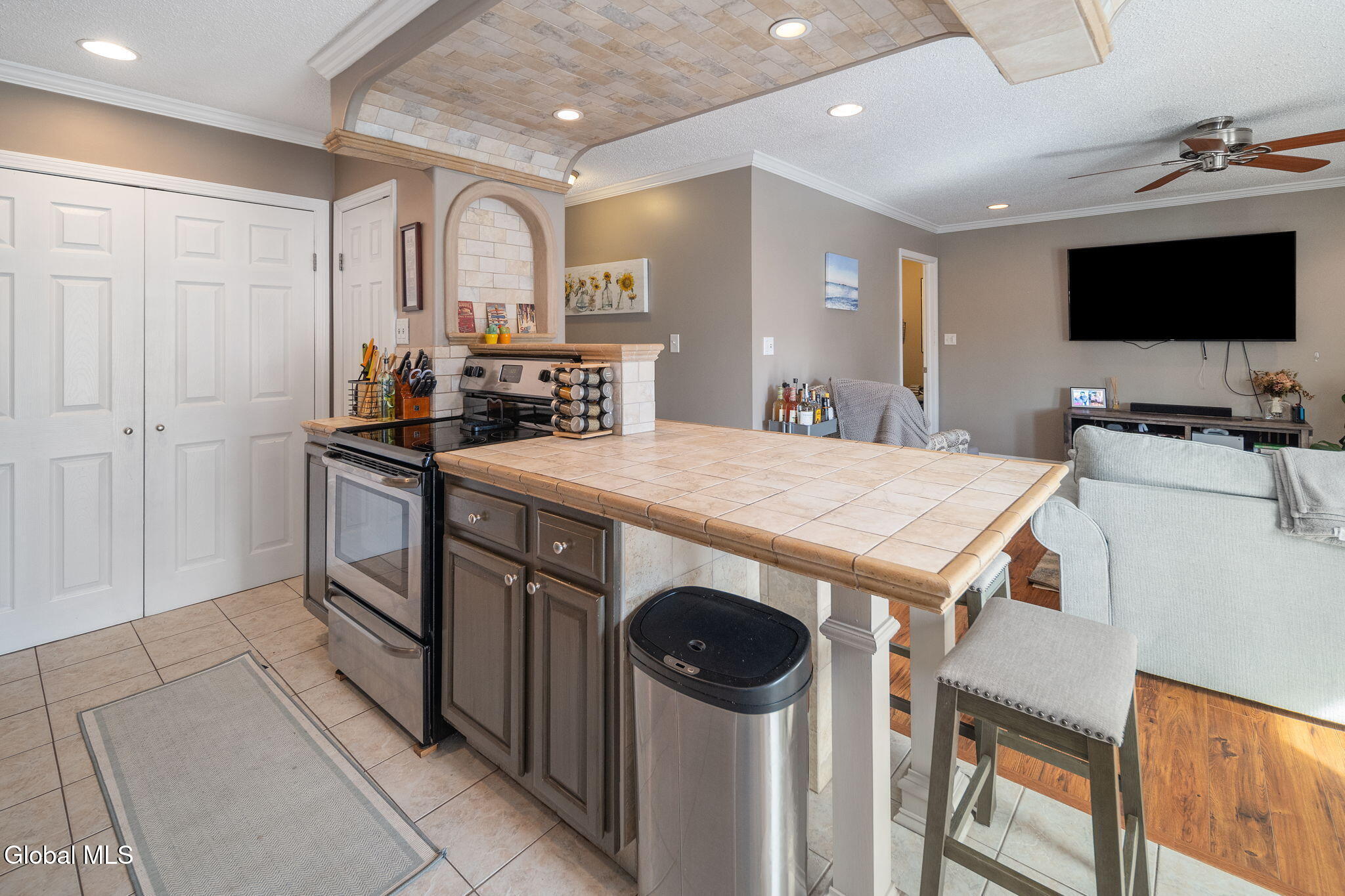 1710 Cambridge Manor Drive Schenectady NY 12302
