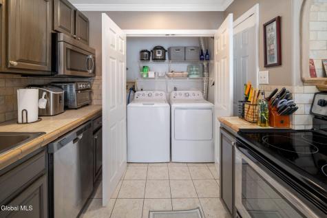 1710 Cambridge Manor Drive Schenectady NY 12302