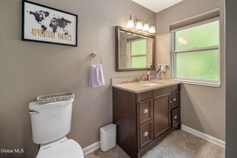 1710 Cambridge Manor Drive Schenectady NY 12302