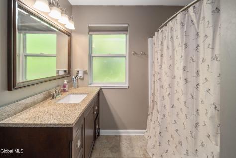 1710 Cambridge Manor Drive Schenectady NY 12302