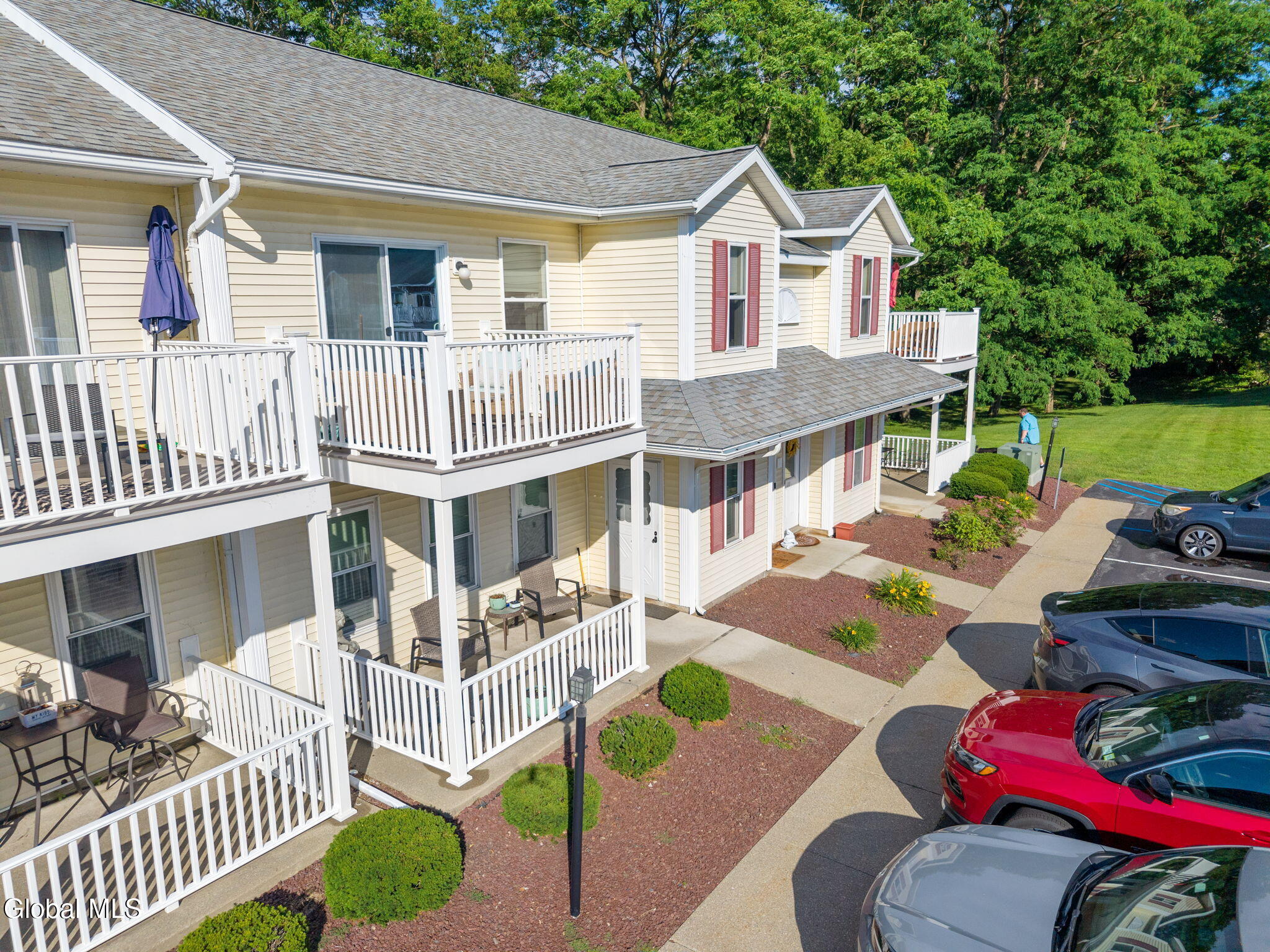 1710 Cambridge Manor Drive Schenectady NY 12302