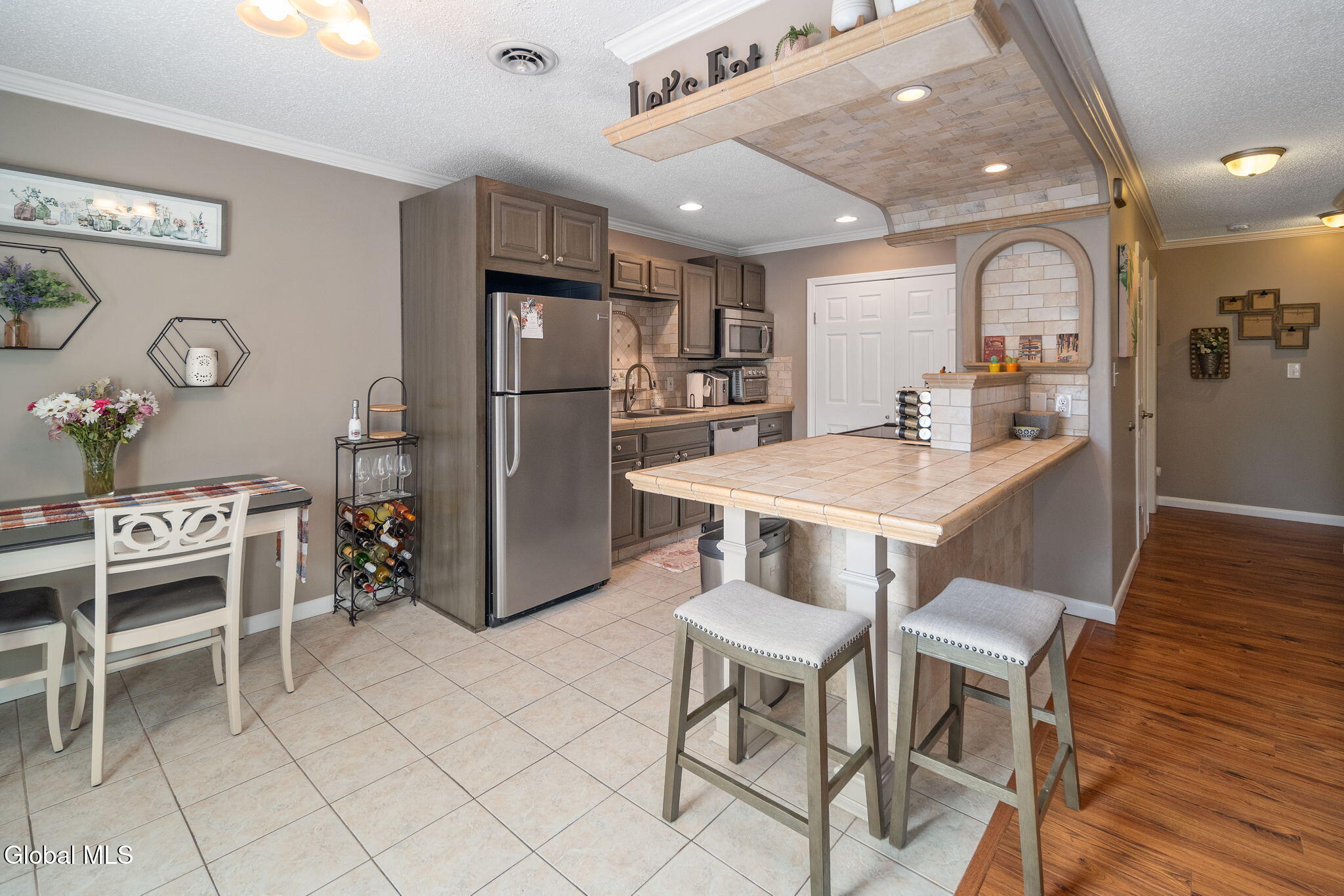 1710 Cambridge Manor Drive Schenectady NY 12302